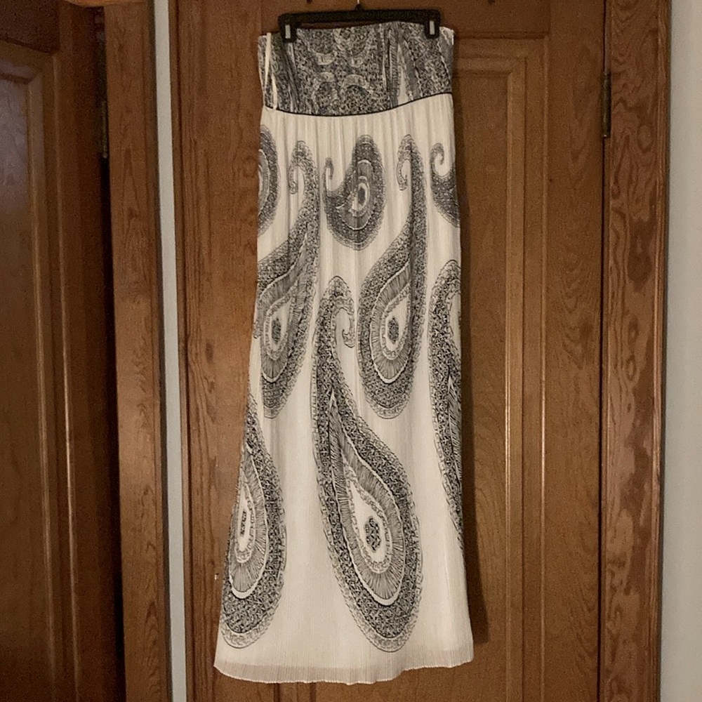 White House Black Market full length strapless dress Size 4. Excellent condition